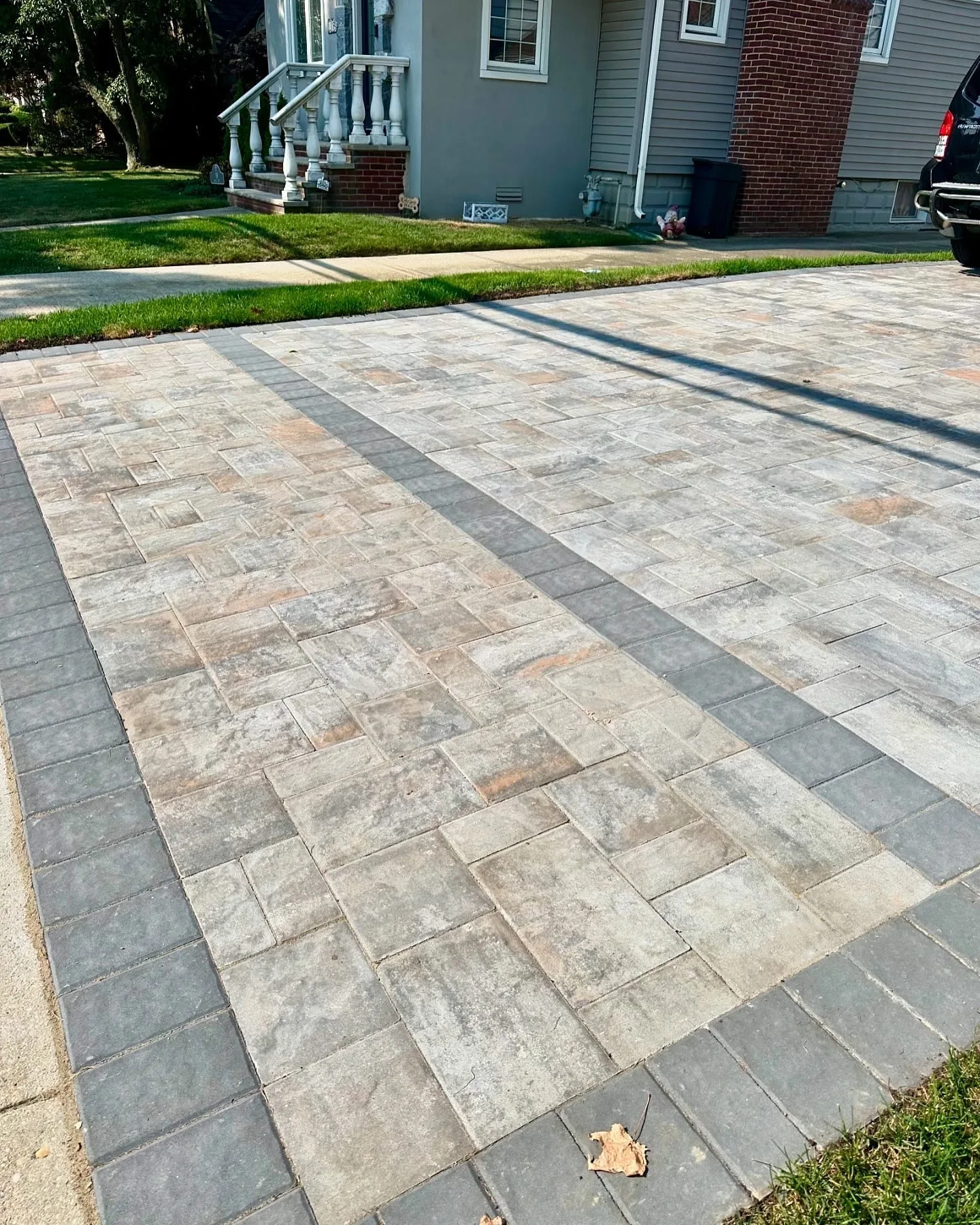 Custom paver driveway in Syosset, Long Island