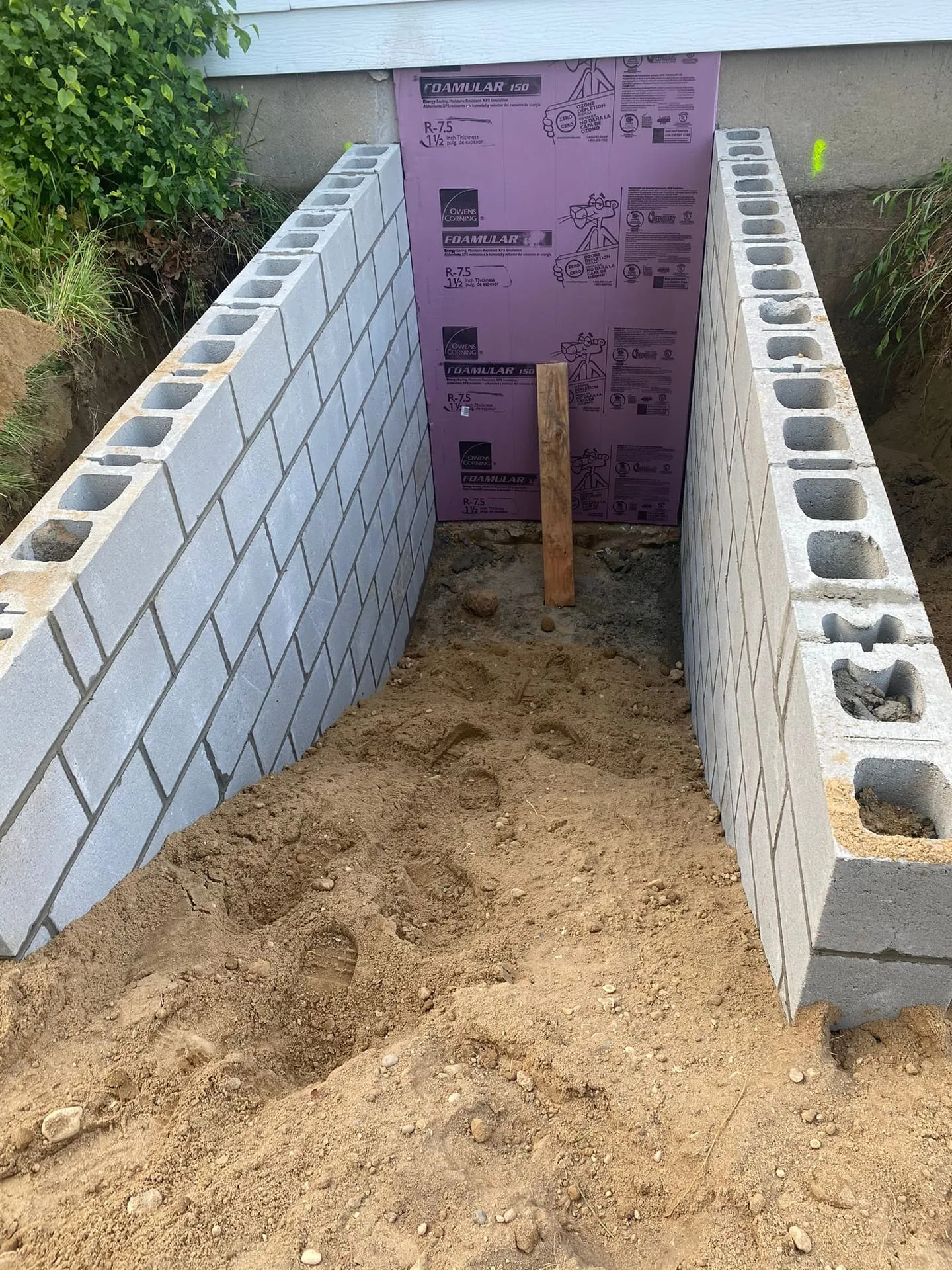 Seating Walls in Brightwaters, NY - Brothers Paving & Masonry